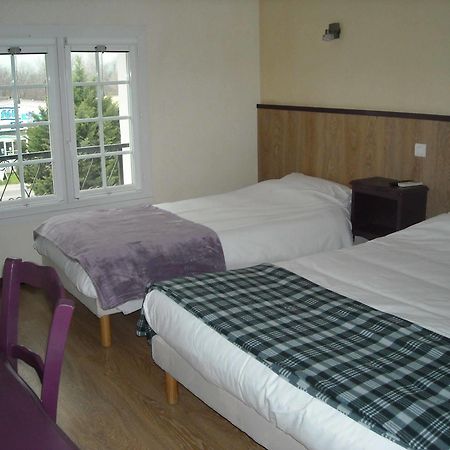 Hotel Ecusson Saint-Hilaire-de-Brethmas Zewnętrze zdjęcie